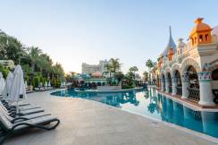KAMELYA COLLECTION SENTIDO SELIN HOTEL Pools & Beach